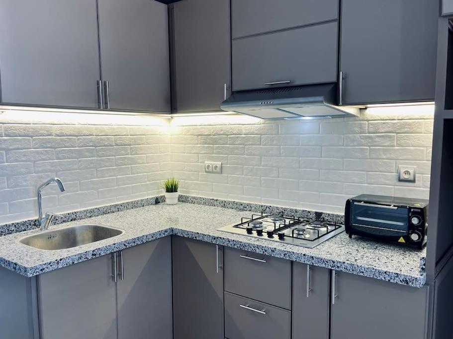 Cozy Family House In City-center Appartamento *